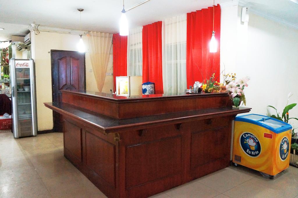 Hotel Duta パレンバン エクステリア 写真